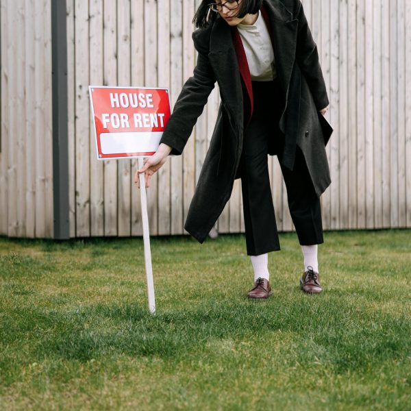 pexels-ivan-samkov-8962326